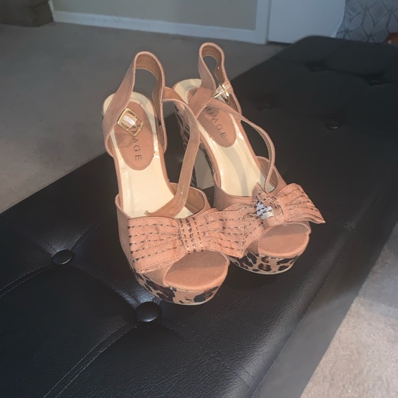 Rampage Chunky Heel Sandals - Picture 2 of 4